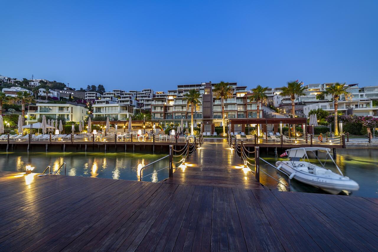 Роскошный отдых: сколько стоит отпуск в пятизвездочных отелях в Украине и за рубежом